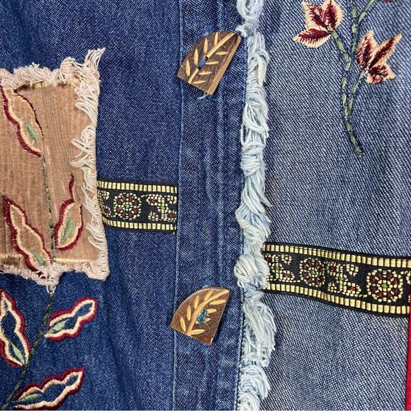 Sara Studio Plus, Vintage Embroidered Fun Denim Jacket. Size 2X. Excellent cond! - Picture 3 of 6
